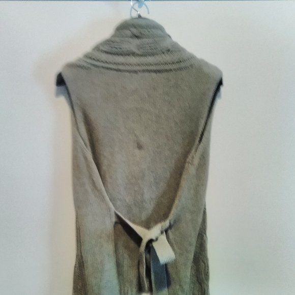 NEW YORK & COMPANY Sleeveless Cardigan with Belt - Picture 5 of 6